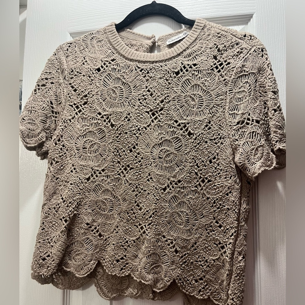 NWOT Abercrombie & Fitch Women’s Crochet sweater short sleeve shirt XS